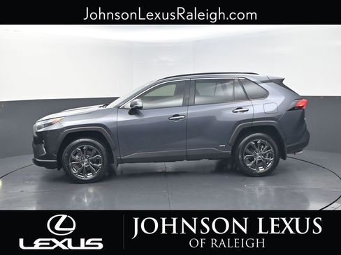 Used 2023 Toyota RAV4 Limited image 1