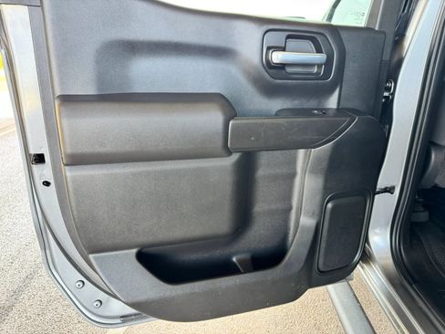 Used 2021 Chevrolet Silverado 1500 LT w/ Bed Protection Package RWD image 17