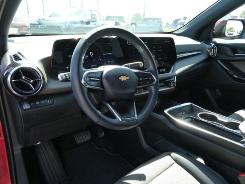 Used 2025 Chevrolet Equinox LT w/ Convenience Package II AWD/4WD image 24