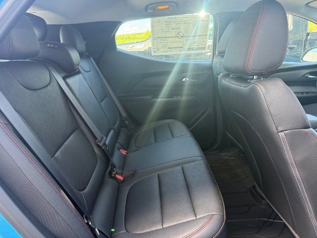 Certified 2027 Chevrolet Bolt RS w/ Technology Package FWD image 16
