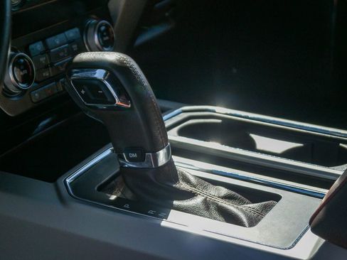 Used 2019 Ford F150 King Ranch image 18