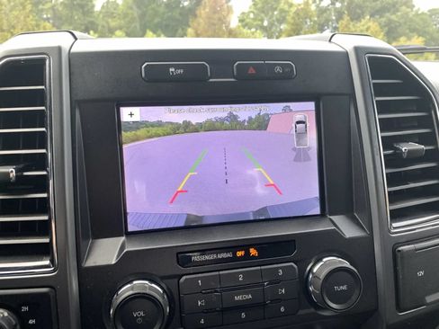 Used 2019 Ford F150 XLT w/ Equipment Group 302A Luxury AWD/4WD image 14