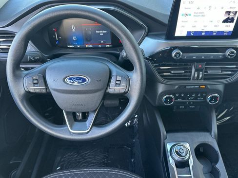 Used 2025 Ford Escape Active image 13
