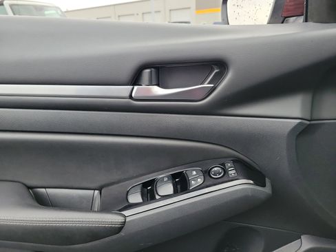 Certified 2023 Nissan Altima 2.5 SV image 17