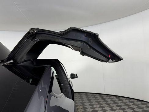 Used 2023 Tesla Model X AWD/4WD image 10