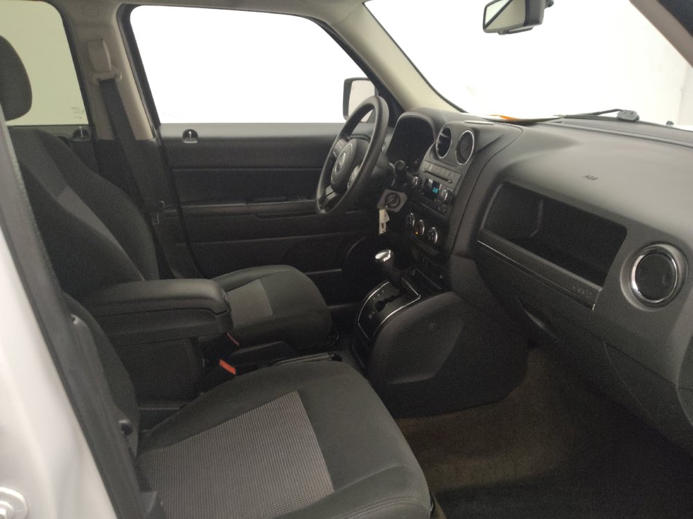Used 2016 Jeep Patriot Sport w/ Power Value Group FWD image 21