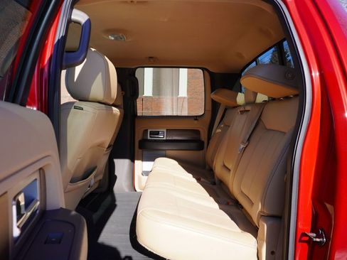 Used 2014 Ford F150 Lariat w/ Lariat Chrome Package image 4