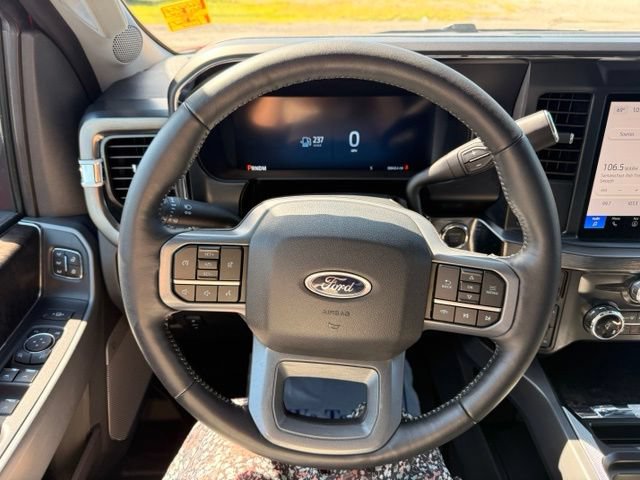 Used 2024 Ford F350 Lariat w/ Chrome Package AWD/4WD image 22