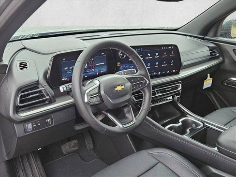New 2026 Chevrolet Traverse LT w/ Driver Confidence Package image 3