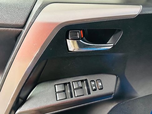 Used 2016 Toyota RAV4 XLE image 23