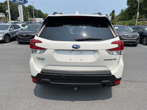 Used 2021 Subaru Forester Premium AWD/4WD image 6