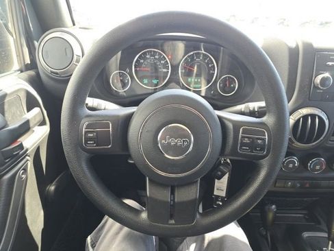 Used 2017 Jeep Wrangler Sport image 15