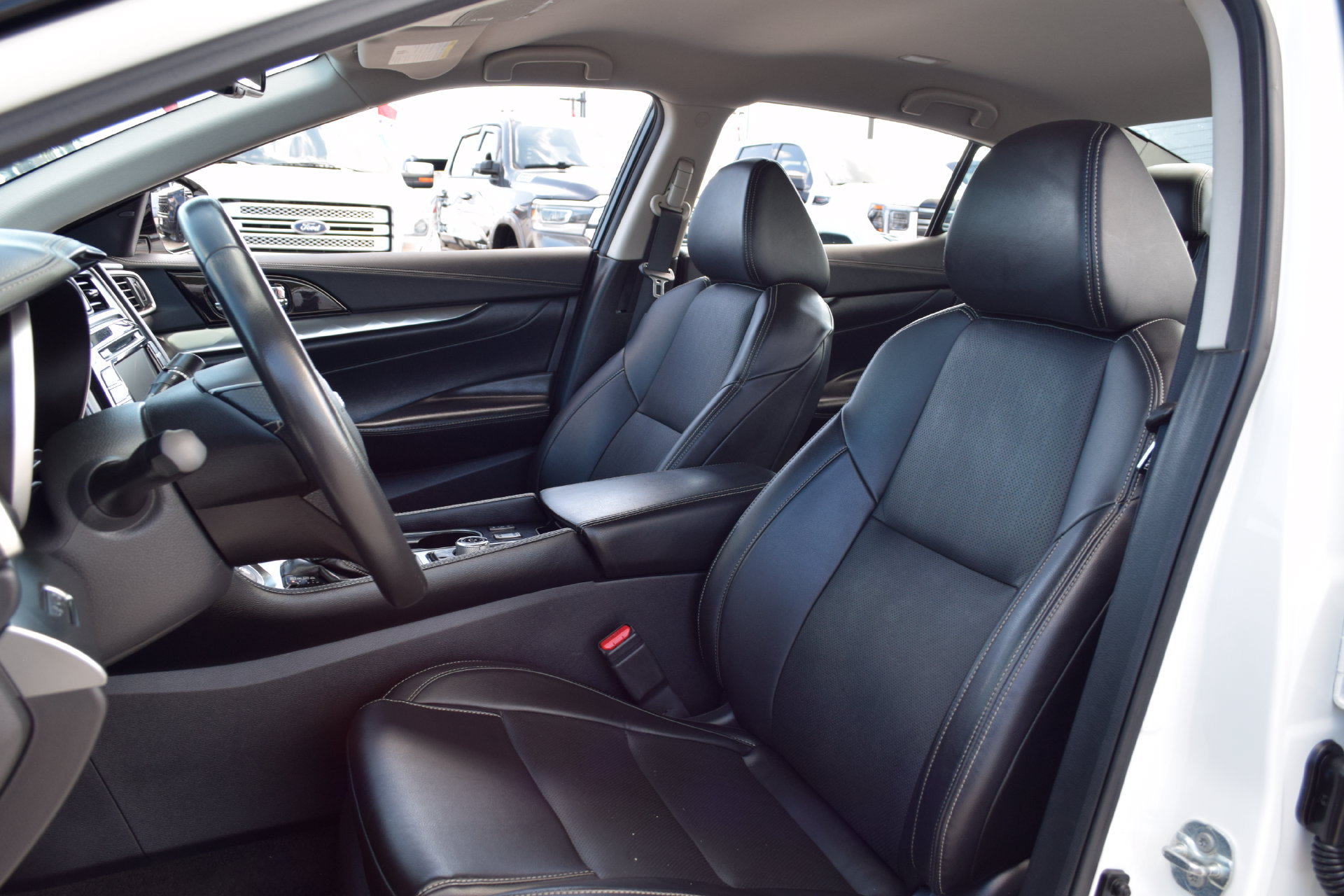 Used 2023 Nissan Maxima SV w/ Floor Mat Group FWD image 16