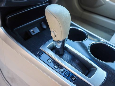 Used 2013 Nissan Altima 2.5 SV FWD image 24