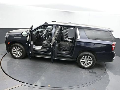 Used 2023 Chevrolet Suburban Premier AWD/4WD image 67