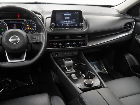 Used 2024 Nissan Rogue SV w/ SV Premium Package image 23