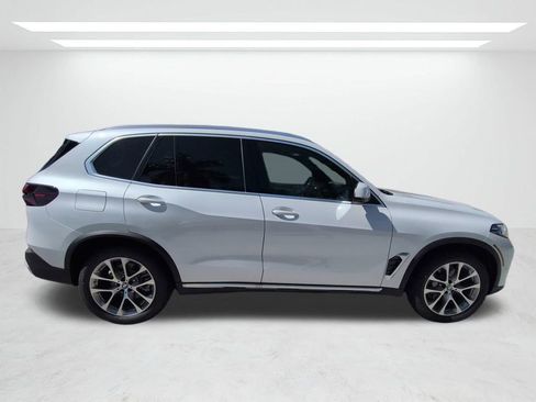 New 2026 BMW X5 sDrive40i w/ Premium Package RWD image 3