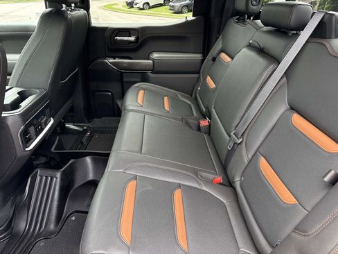 Certified 2022 GMC Sierra 1500 AT4 w/ AT4 Premium Package AWD/4WD image 33
