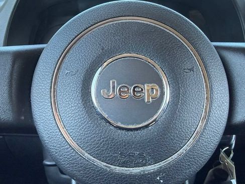 Used 2014 Jeep Patriot Latitude w/ Sun/Sound Group AWD/4WD image 23