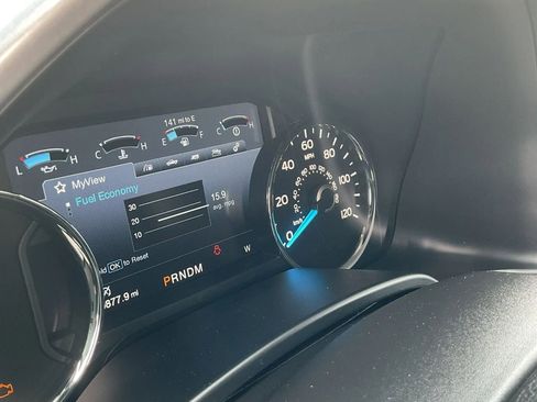 Used 2017 Ford F150 Platinum w/ Equipment Group 701A Luxury AWD/4WD image 31