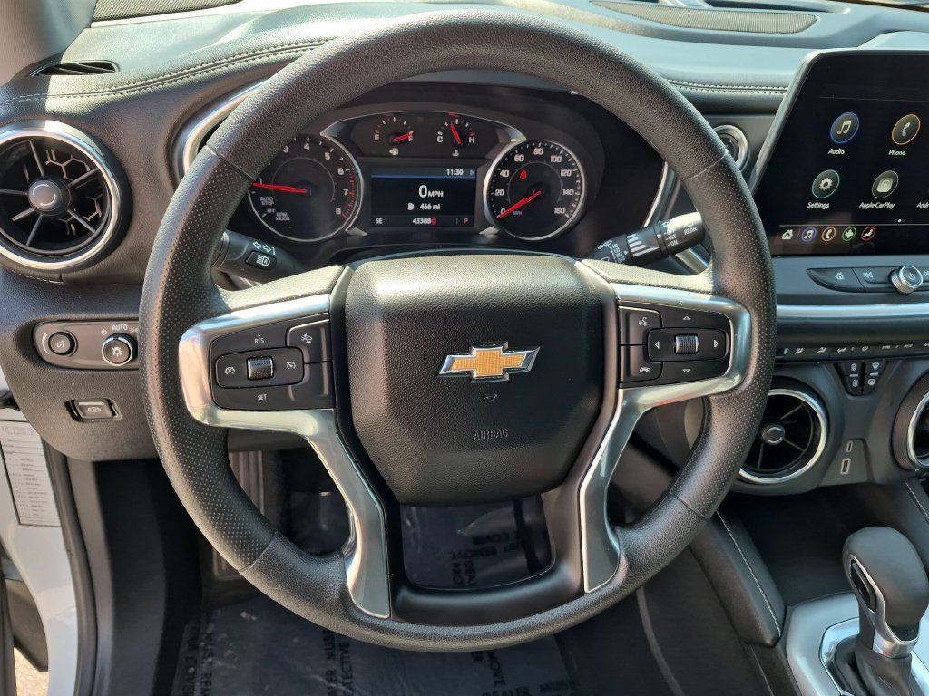 Used 2025 Chevrolet Blazer LT FWD image 22