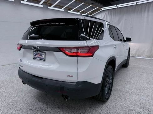 Used 2020 Chevrolet Traverse RS FWD image 2