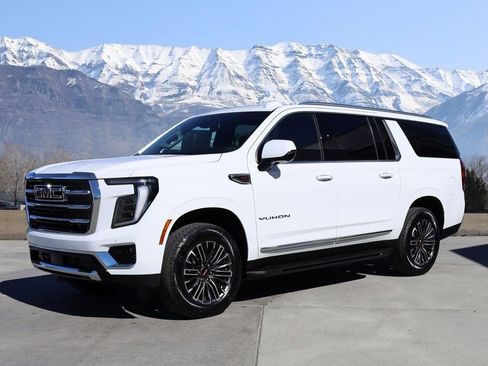 New 2026 GMC Yukon XL Elevation image 2