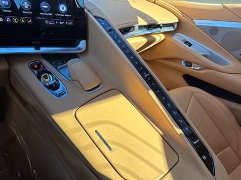 Used 2023 Chevrolet Corvette Stingray Premium Conv w/ Z51 Performance Package image 13