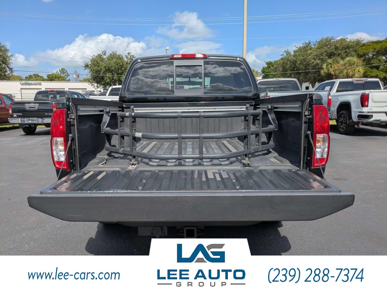 Used 2018 Nissan Frontier SV w/ Value Truck Package RWD image 11