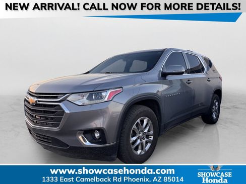 Used 2018 Chevrolet Traverse LT FWD image 1