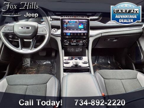 Used 2022 Jeep Grand Cherokee Trailhawk image 13