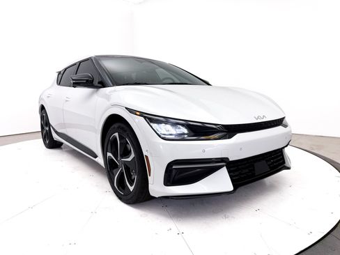 Certified 2023 Kia EV6 GT-Line AWD/4WD image 14