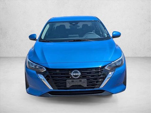 Used 2024 Nissan Sentra SV FWD image 2