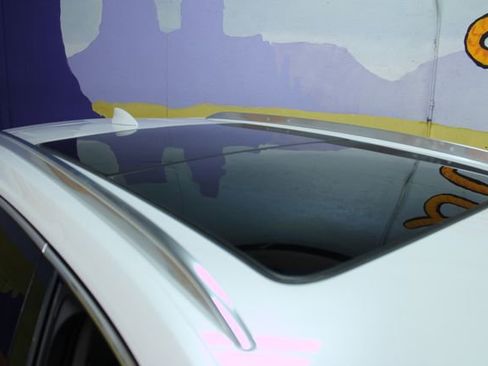 Used 2021 Cadillac XT4 Premium Luxury w/ Sun And Sound Package image 5