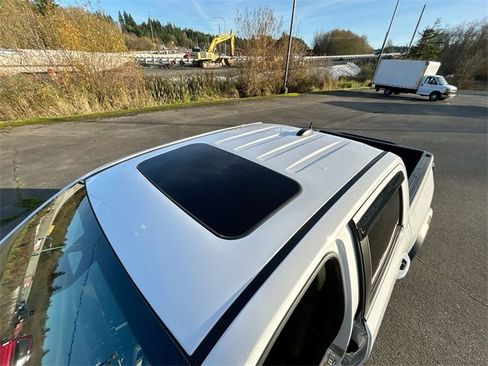 Certified 2024 Chevrolet Colorado ZR2 w/ ZR2 Convenience Package III image 21