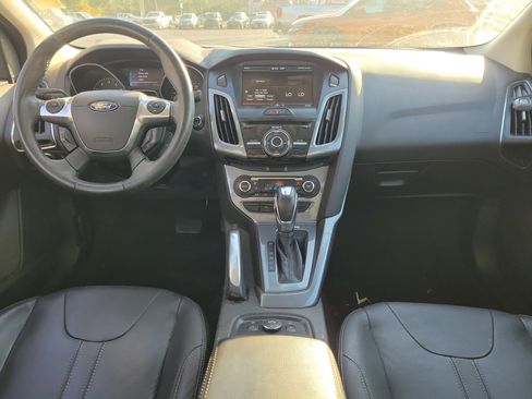 Used 2012 Ford Focus Titanium image 9