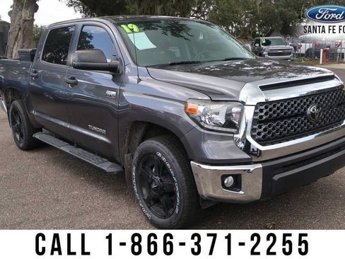 Used 2019 Toyota Tundra SR5 w/ SR5 Upgrade Package AWD/4WD image 8