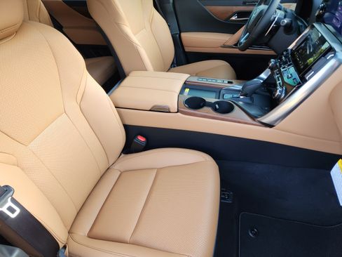 New 2026 Lexus LX 700h Luxury AWD/4WD image 9
