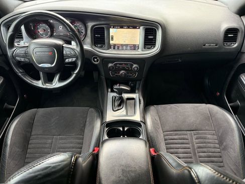 Used 2017 Dodge Charger R/T image 10