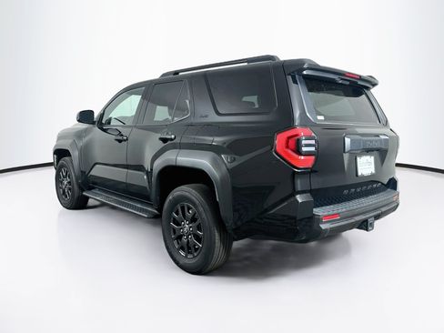Used 2025 Toyota 4Runner SR5 AWD/4WD image 5