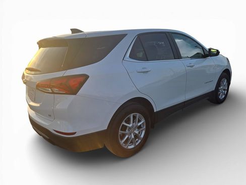 Used 2024 Chevrolet Equinox LT image 4