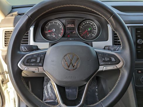 Used 2021 Volkswagen Atlas SE image 27