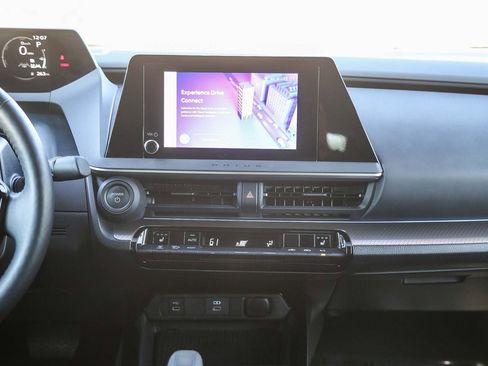 Certified 2023 Toyota Prius XLE image 12