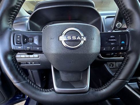 Used 2025 Nissan Rogue SV image 13