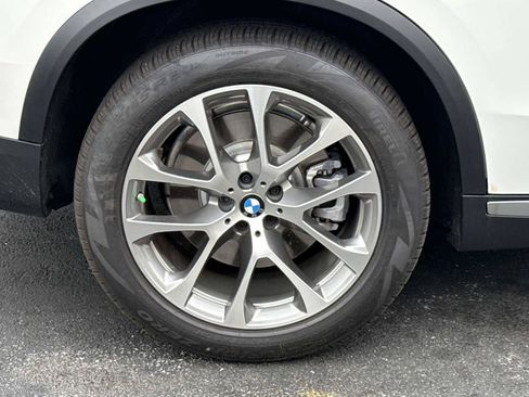 Used 2026 BMW X5 xDrive50e w/ Premium Package AWD/4WD image 10