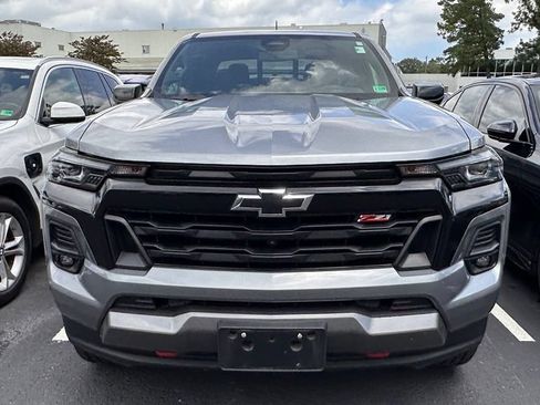 Used 2024 Chevrolet Colorado Z71 w/ Z71 Convenience Package 2 AWD/4WD image 13