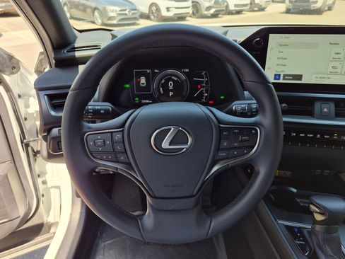 Used 2024 Lexus UX 250h AWD w/ Premium Package image 16