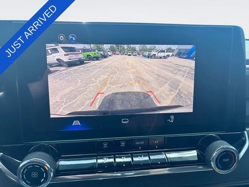 Used 2024 Chevrolet Colorado Trail Boss w/ Advanced Trailering Package AWD/4WD image 17