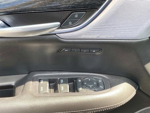 Used 2021 Cadillac XT5 Premium Luxury image 22