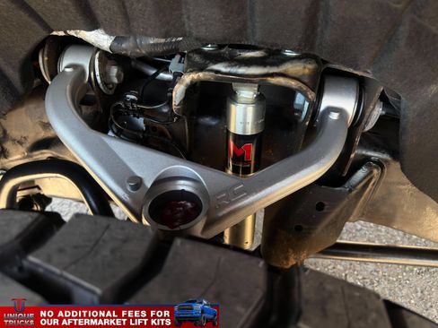 Used 2026 GMC Sierra 2500 AT4 AWD/4WD image 9